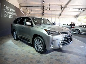 雷克萨斯LX570彭湃塑造 156万起王者风范-图4