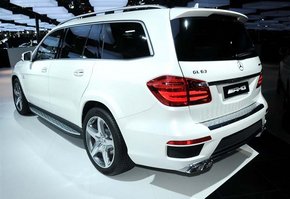 2016款奔驰GL63AMG 七月内购价福利多多-图4