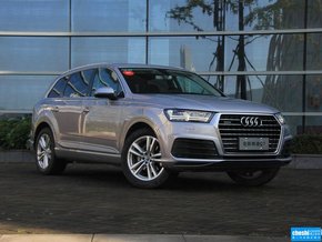 2017款奥迪Q7劲惠76万 3.0T汽油火热预定-图6