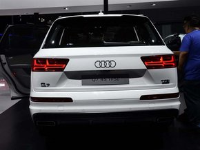 2016款奥迪Q7现车 魅力无限心动价格56万-图4