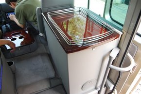 丰田考斯特到店享优惠 期待您豪气驾驭