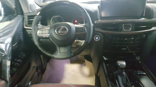 17款雷克薩斯LX570 全國分期購車無壓力-圖4