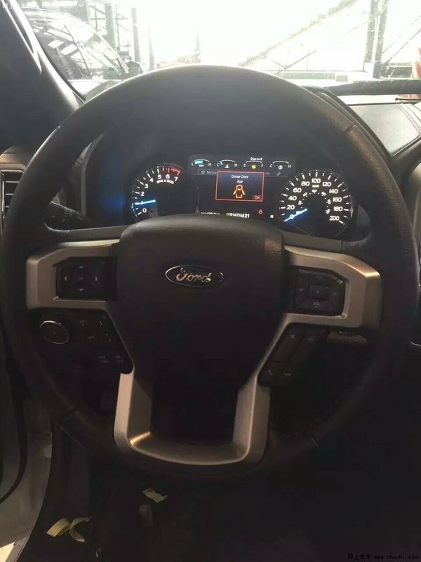 福特F150鉑金版皮卡  現(xiàn)車降價(jià)扣人心弦-圖8