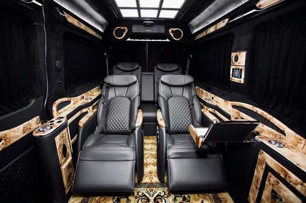 奔驰斯宾特哪里能买到裸车多少钱可改装-图5