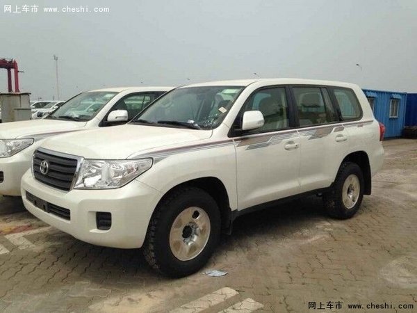 豐田酷路澤4000 硬派越野車(chē)陸巡縱橫馳騁-圖3