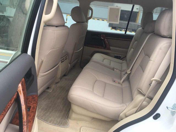 17款丰田兰德酷路泽4000 新能V6不输途乐-图9
