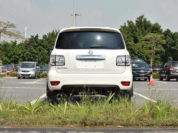 17款日產(chǎn)尼桑途樂(lè)Y62 越野爆款全國(guó)分期-圖7