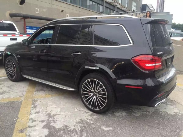 17款奔馳GLS63現(xiàn)車 AMG配置豪華包238萬(wàn)-圖2