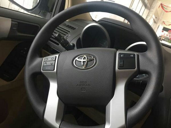 17款豐田霸道2700現(xiàn)車 特價39萬越野狂促-圖5