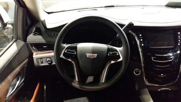 16款凱迪拉克凱雷德 自貿區(qū)購豪車贈豪禮-圖4