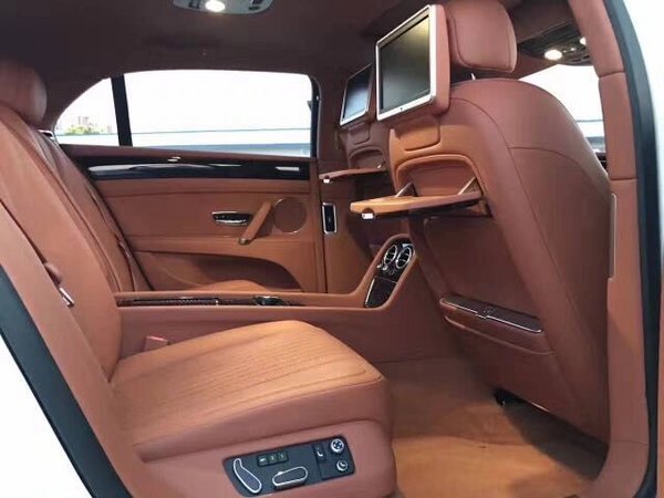 2017款宾利飞驰4.0T 十一抢先降惠战到底-图10