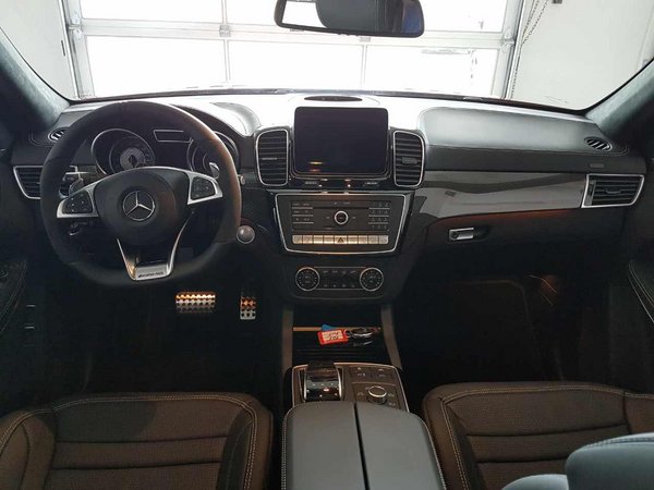 17款奔馳GLS63AMG現(xiàn)車 紅色一臺引爆激情-圖5