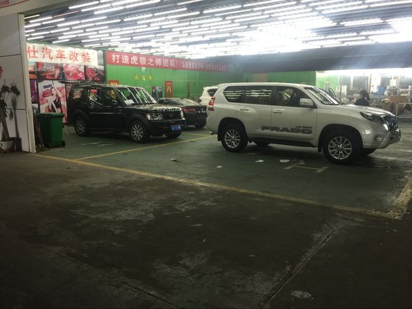 17款豐田塞納現(xiàn)車 四驅(qū)商務(wù)車改裝效果圖-圖5