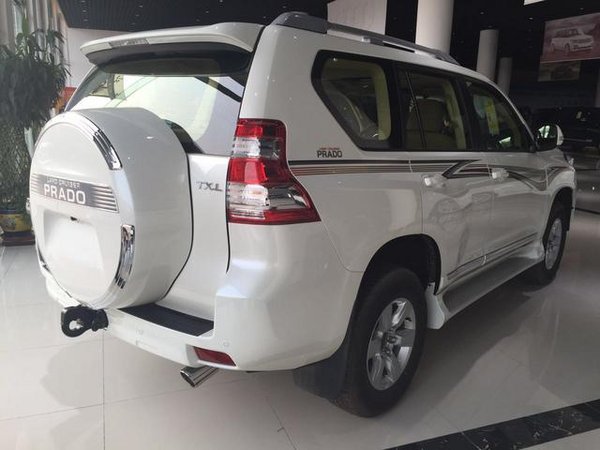 豐田霸道2700現(xiàn)車 極品越野春節(jié)底價(jià)爆發(fā)-圖3