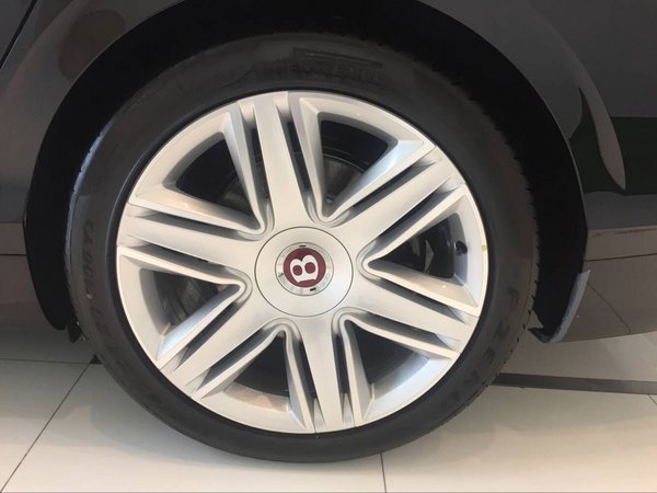2017款宾利飞驰4.0T-V8 完美价格特惠购-图3