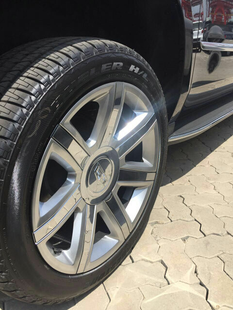 16款凱迪拉克凱雷德6.2L 商務(wù)現(xiàn)車138萬-圖3