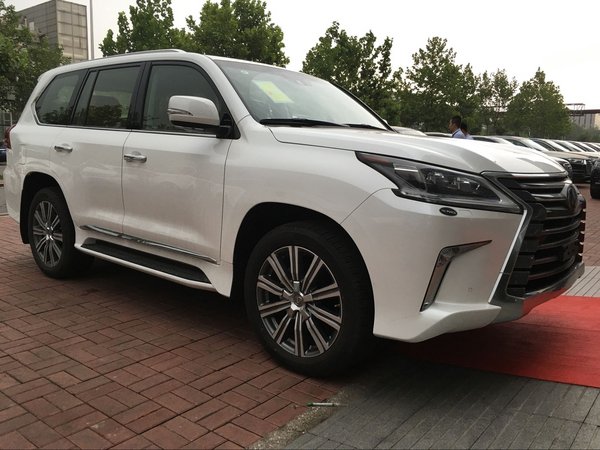 16款雷克薩斯LX570中東版 0首付分期貸款-圖2