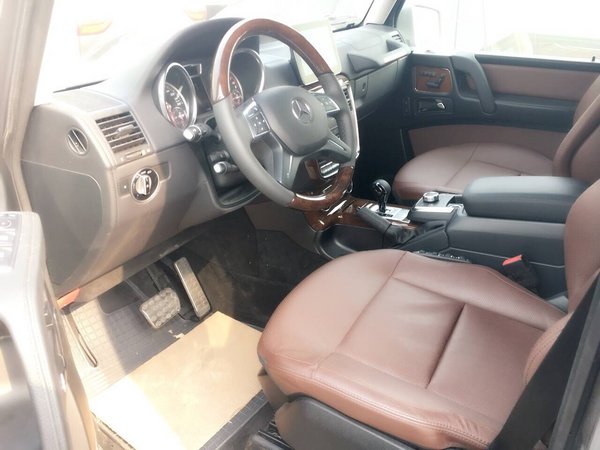 奔驰G500现车 动力澎湃越野藐视一切挑衅-图6