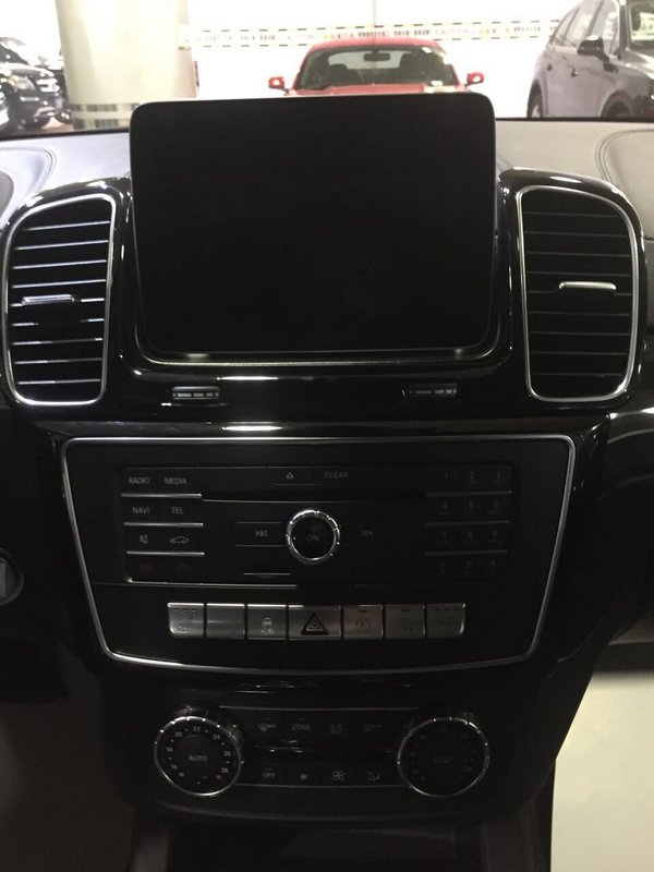 17奔馳GLS450現(xiàn)車促銷 換代首選實(shí)惠價(jià)-圖9
