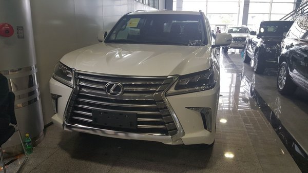 17款雷克薩斯LX570 頂配八座價(jià)低很超值-圖1