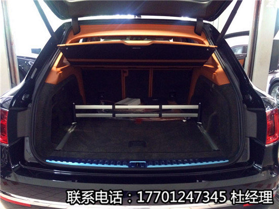 進(jìn)口賓利添越土豪座駕 身份象征等你開走-圖3