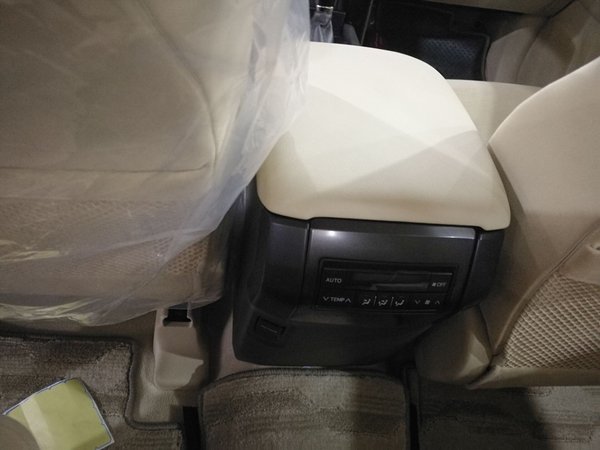 17款豐田霸道4000GXR 金屬漆九氣囊解讀-圖7