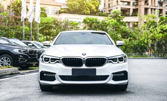 全新一代BMW 5系Li上市，到店实拍-图1