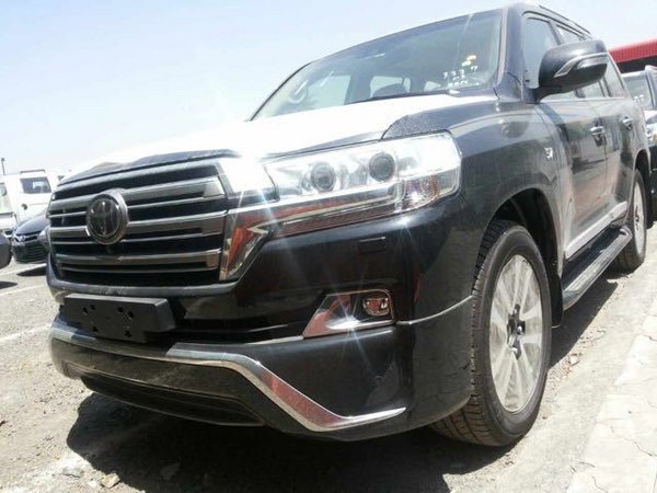 頂配豐田酷路澤5700V8導(dǎo)購 16款5700現(xiàn)車-圖5
