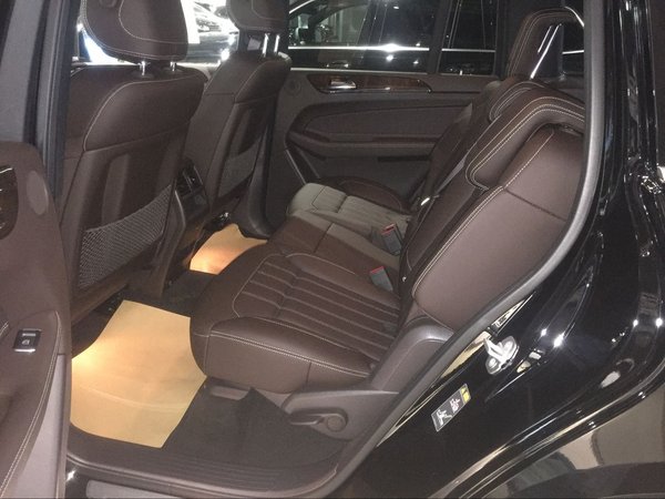 17款奔馳GLS450報(bào)價(jià) 王者之風(fēng)盡顯更劃算-圖9
