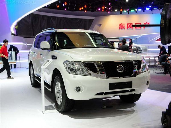 17款日產(chǎn)途樂XE4.0L V6八座尼桑SUV報價-圖1