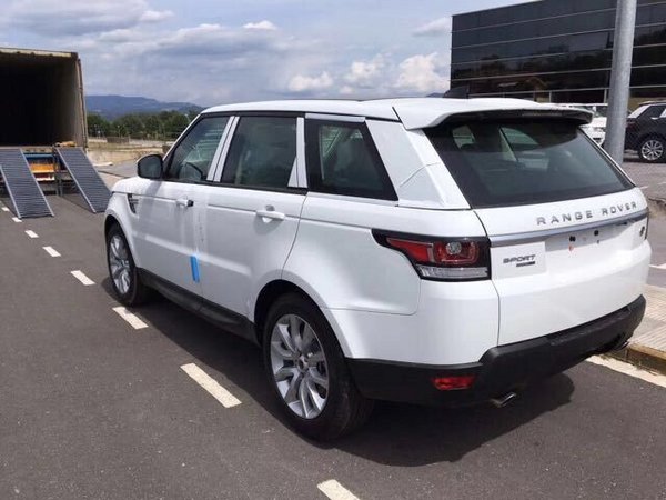 17款路虎揽胜运动 男人该拥有的时尚驾舱-图7