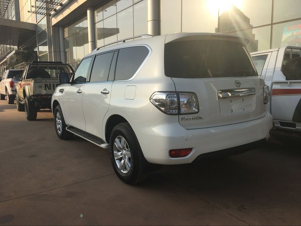 17款尼桑途樂Y62XE 4.0排量日產(chǎn)途樂SUV-圖3