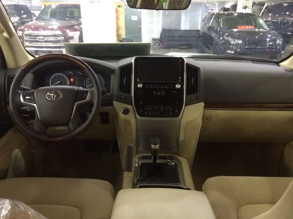 2016款豐田酷路澤4600 V8陸巡SUV便宜甩-圖4