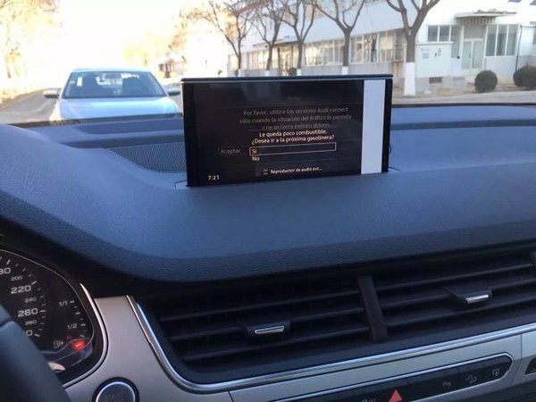 17款奥迪Q7欧版全景天窗现车优惠不停歇-图8