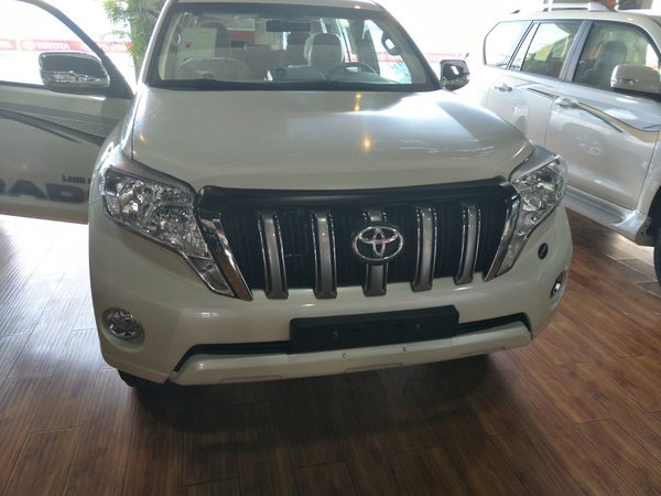 丰田霸道2700鸡年报价 霸道2.7强劲suv-图2