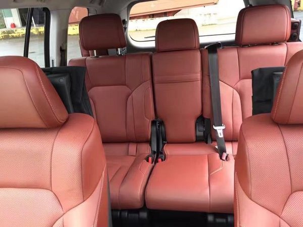 2017款雷克萨斯LX570中东版顶配现车价格-图6