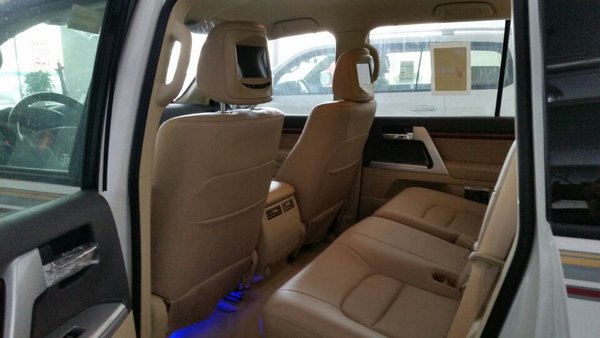 16款豐田酷路澤4000 港口現(xiàn)車鉅惠59.8萬-圖10