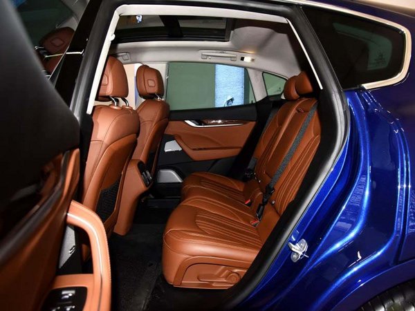 17款玛莎拉蒂莱凡特SUV 特促低价超值购-图7