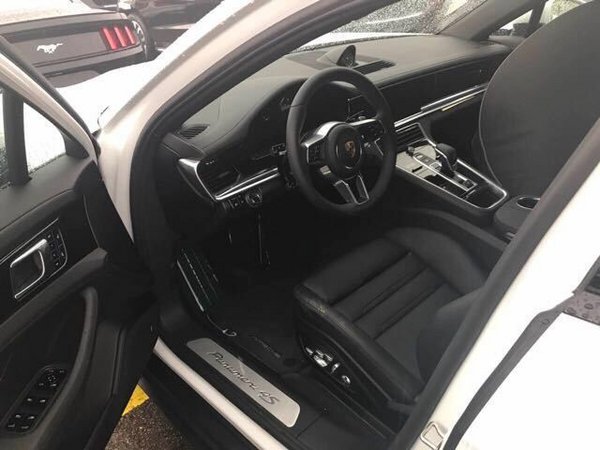 17款保时捷帕纳梅拉 造型诱人配置全讲解-图4