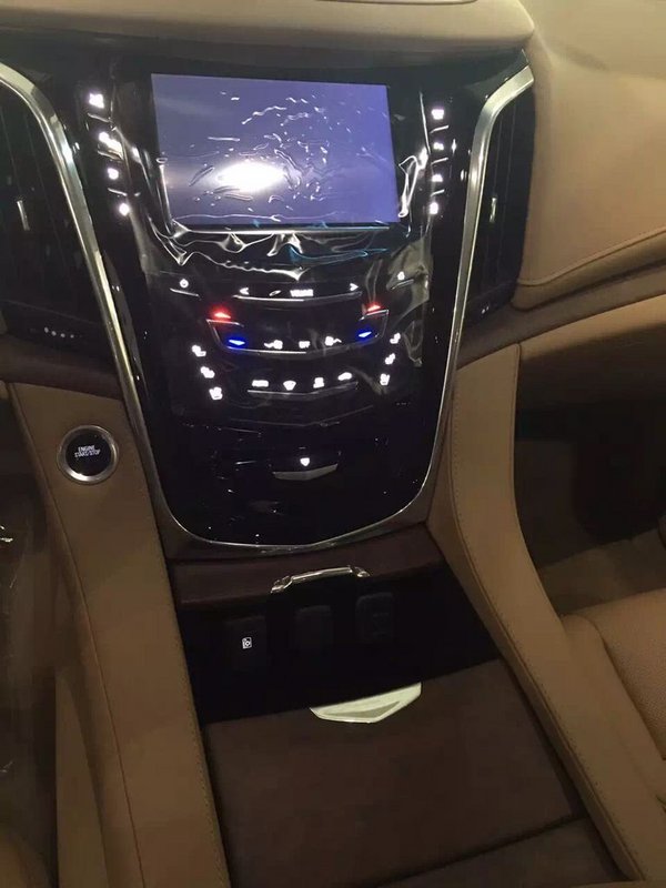 凱迪拉克凱雷德豪華版6.2L 百萬商務(wù)豪車-圖7