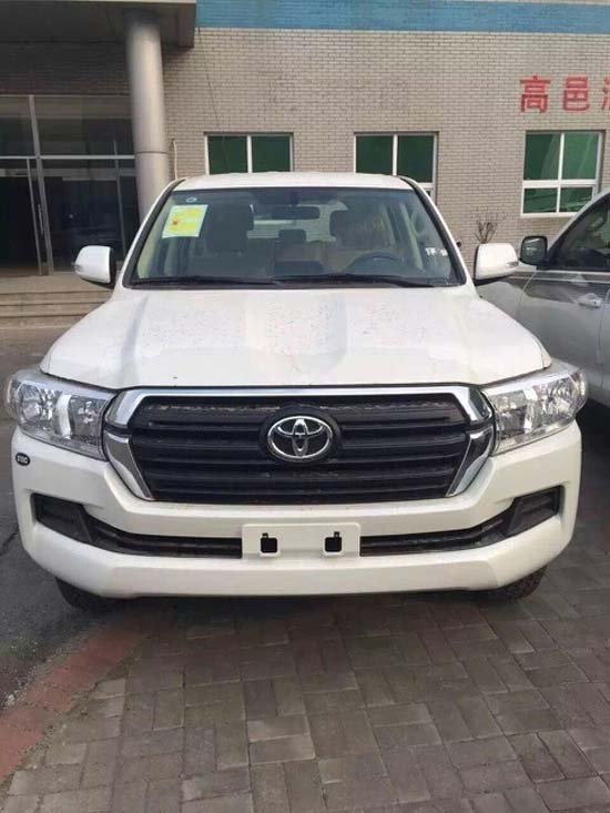 2016款豐田陸地巡洋艦配置 現(xiàn)車手續(xù)齊-圖10