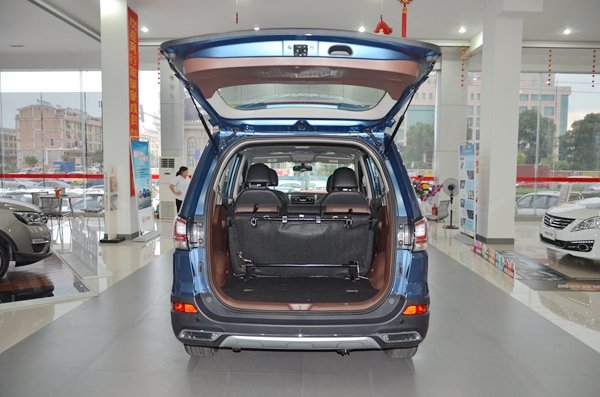 7座家用中型SUV SX6台州鑫诚到店实拍-图18