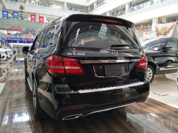 2017款奔驰GLS450 自驾新神器配置大比拼-图4
