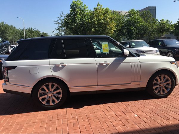 17款路虎揽胜行政欧规 彭拜动力感受沉稳-图3