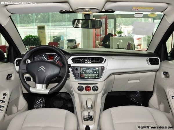 廈門(mén)勝華元全新愛(ài)麗舍現(xiàn)車(chē)優(yōu)惠1.3萬(wàn)元-圖4