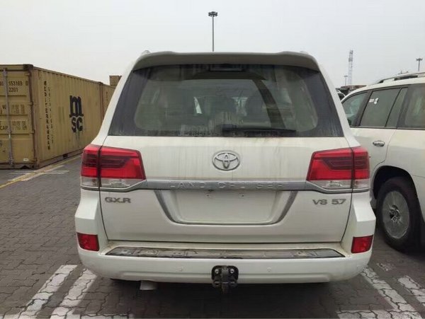 16豐田酷路澤5700現(xiàn)車 擊碎底價等你來搶-圖7