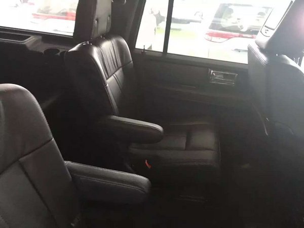 16款林肯領(lǐng)航員現(xiàn)車 頂級SUV全舒適體驗(yàn)-圖5