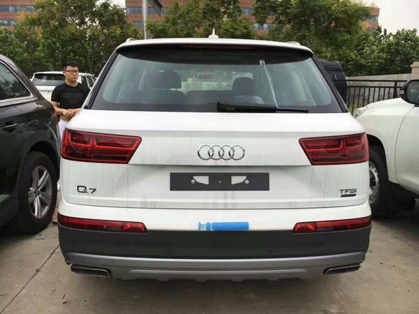 16款欧规奥迪Q7汽油2.0T 动感Q7超值空间-图3