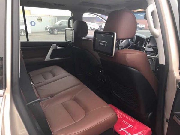 最新款豐田酷路澤5700現(xiàn)車 首創(chuàng)降價(jià)逆惠-圖7