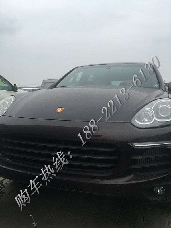 2016款保時(shí)捷卡宴現(xiàn)車(chē) 月末特賣(mài)價(jià)格降底-圖2